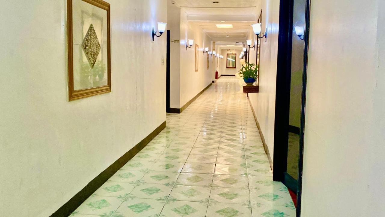Ogh Resort Hotel Angeles Exterior foto